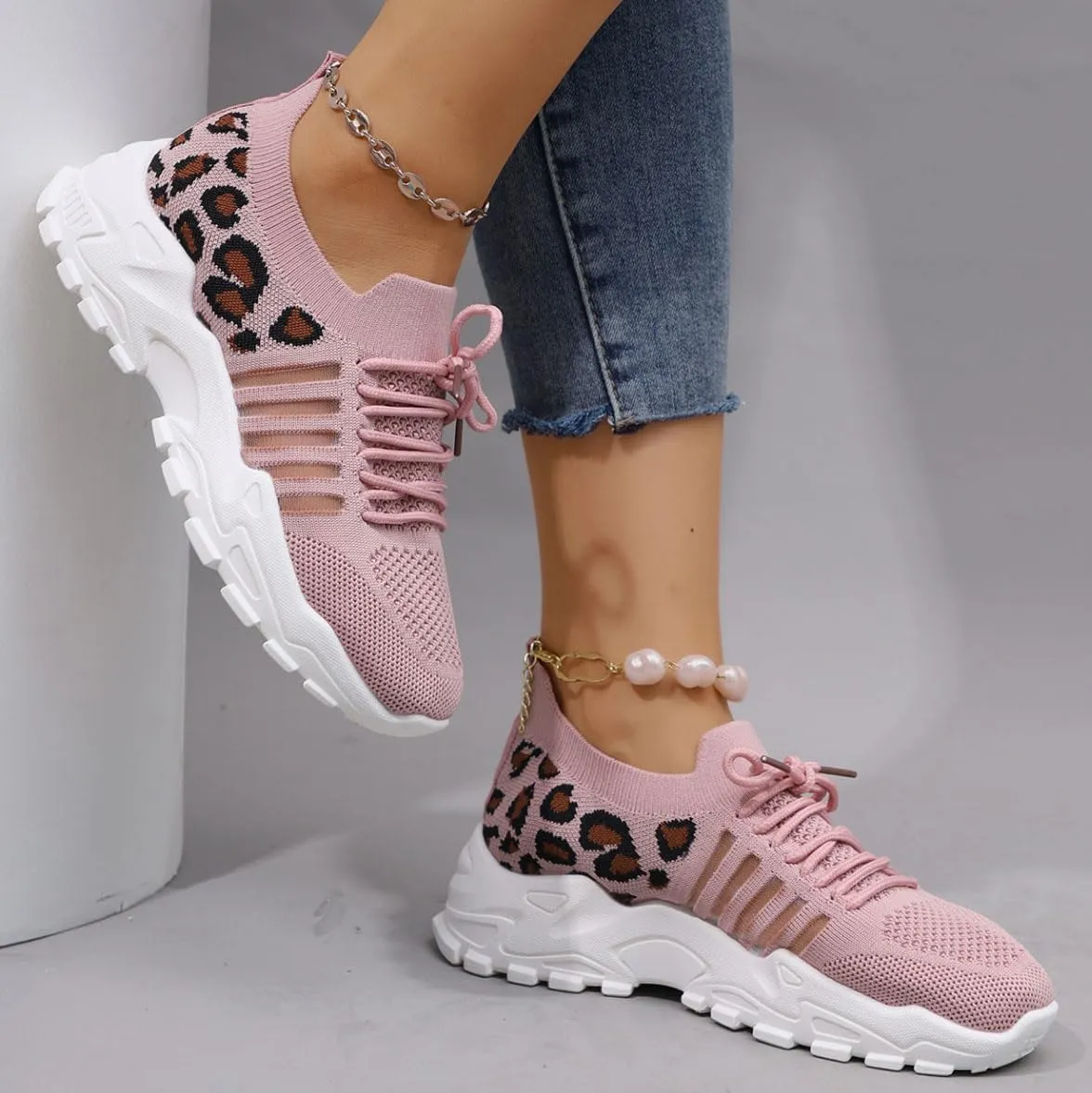 2025 New Women's Leopard Print Lace Up Low Top Sneakers,Casual Comfortable Sports Running Shoes