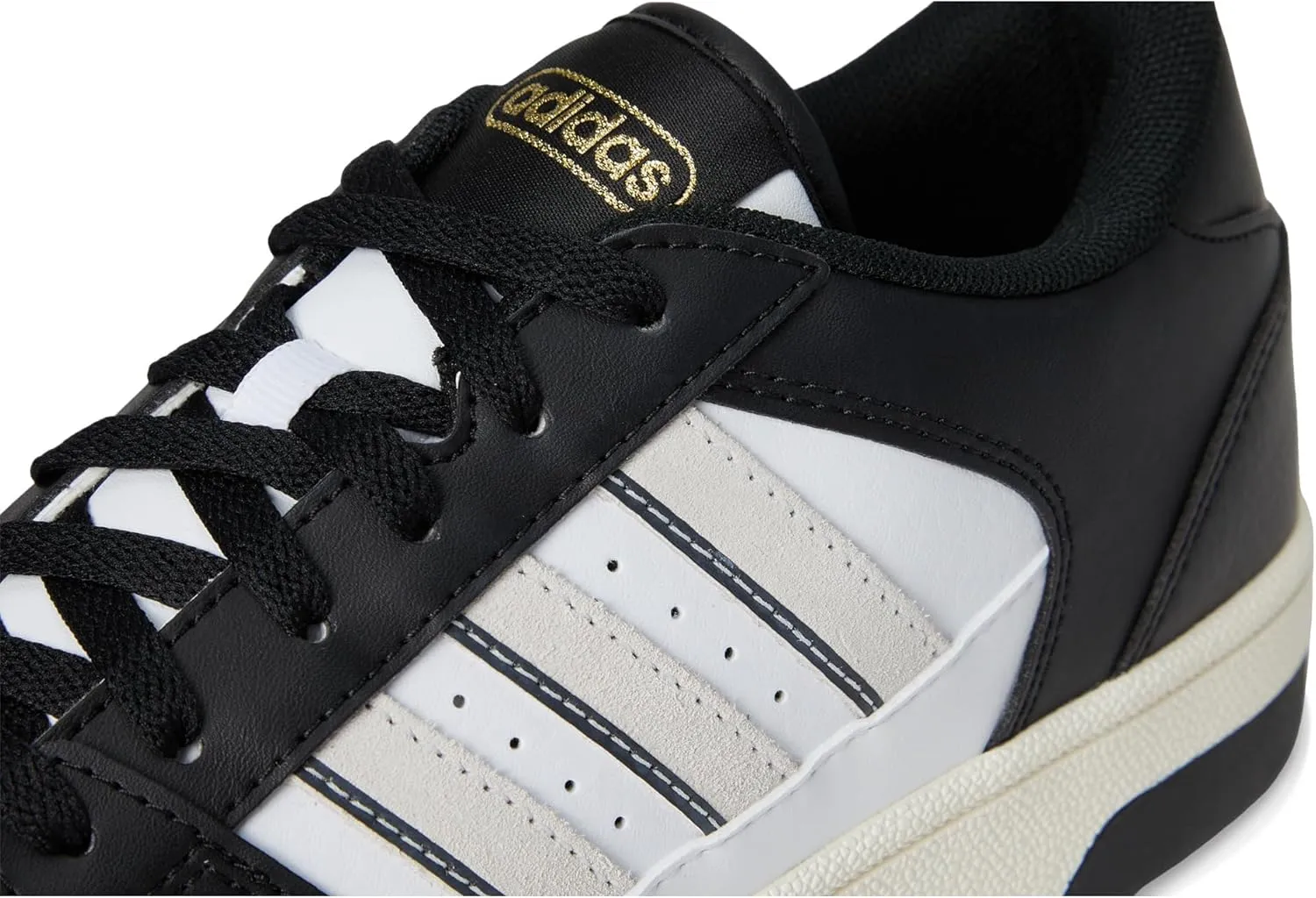 adidas Unisex Adult Turnaround Basketball Sneaker