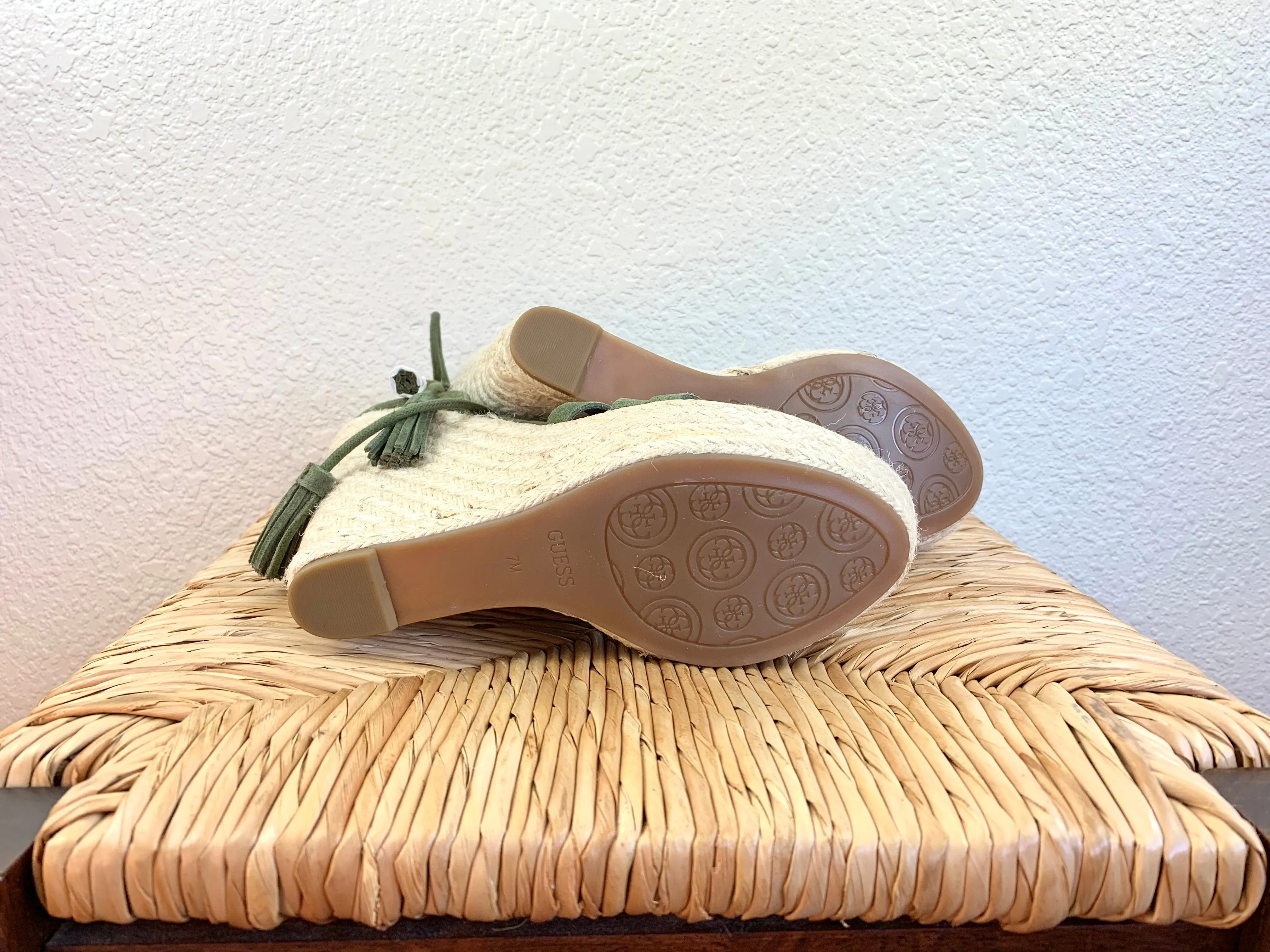 Guess Suede Wedged Espadrilles size 7M