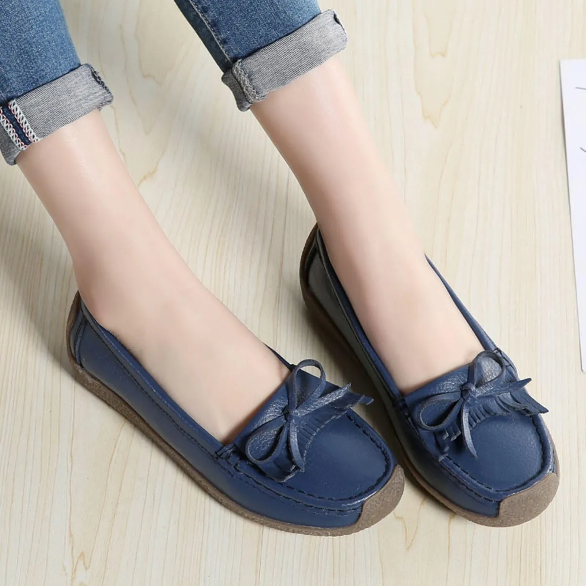 HESBITEUL Women's Casual Penny Loafers Driving Moccasins Comfort Slip on Flat Boat Shoes Walking Shoes with Bowknot