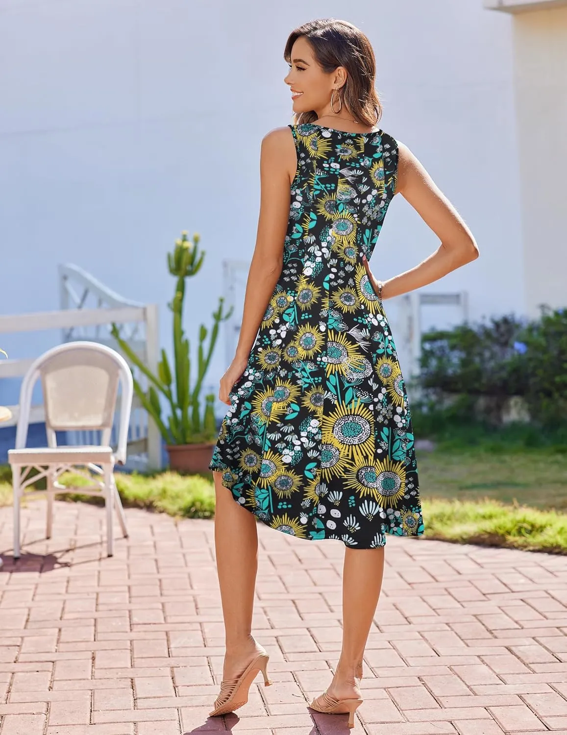 HOTOUCH Summer Casual Dresses for Women Sleeveless Midi Dress Swing Tank Sundress Pleated Tshirt Dress with Pockets