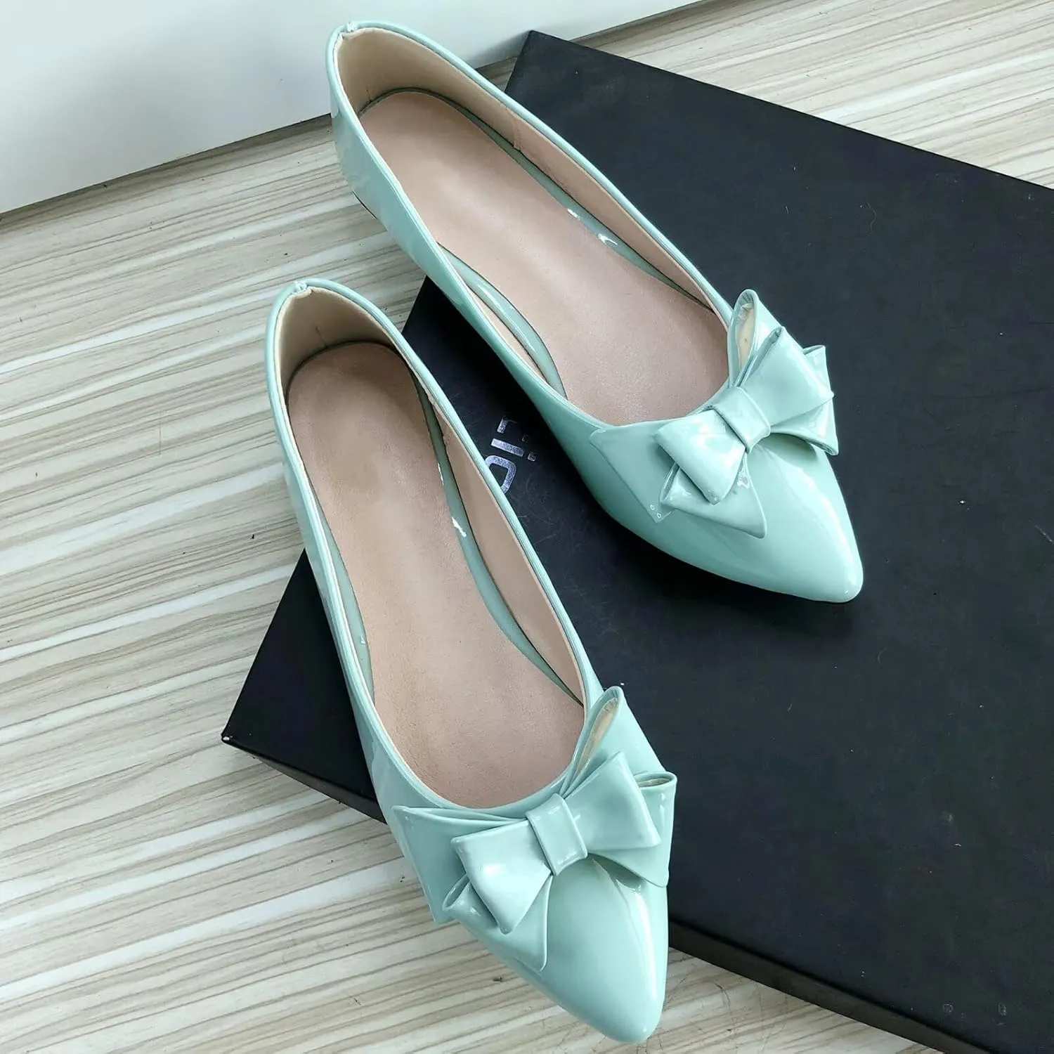 INEELUYI Women's Patent Leather Pointy Toe Slip on Ballets Flats Candy Color Bowtie Bowknot Flats Shoes