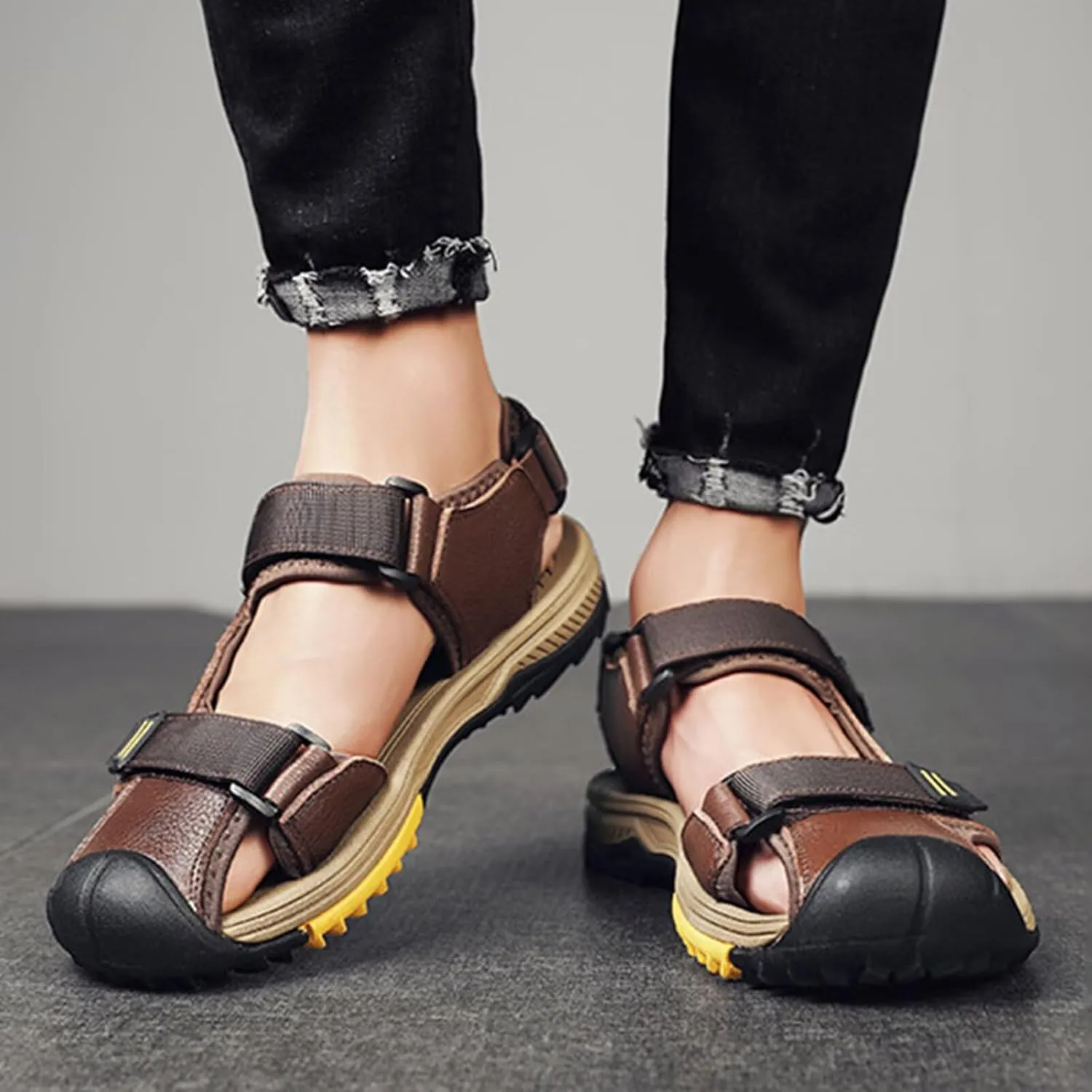 Men's Sport Sandals Outdoor Hiking Sandals Closed Toe Leather Athletic Walking Casual Water Shoes Summer Beach