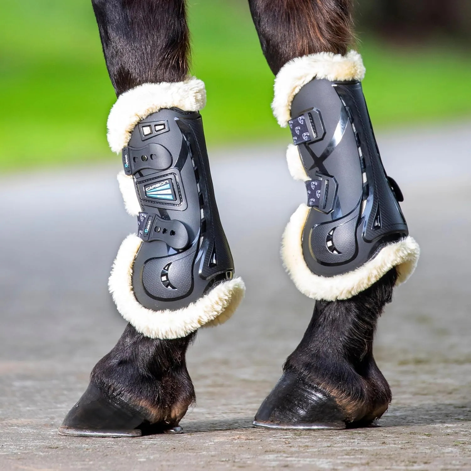 Shires Arma Carbon SupaFleece Tendon Boots