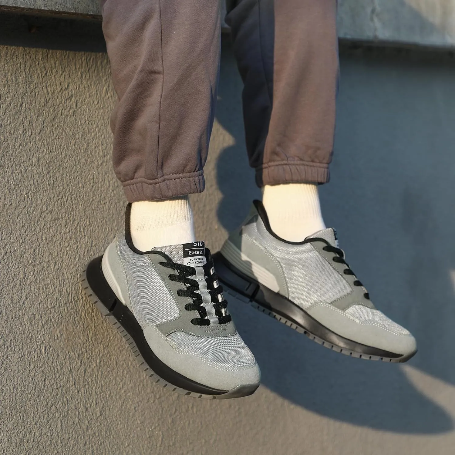 STQ Classic Sneakers for Men Lace-up Mens Walking Running Shoes Casual Tennis Shoes