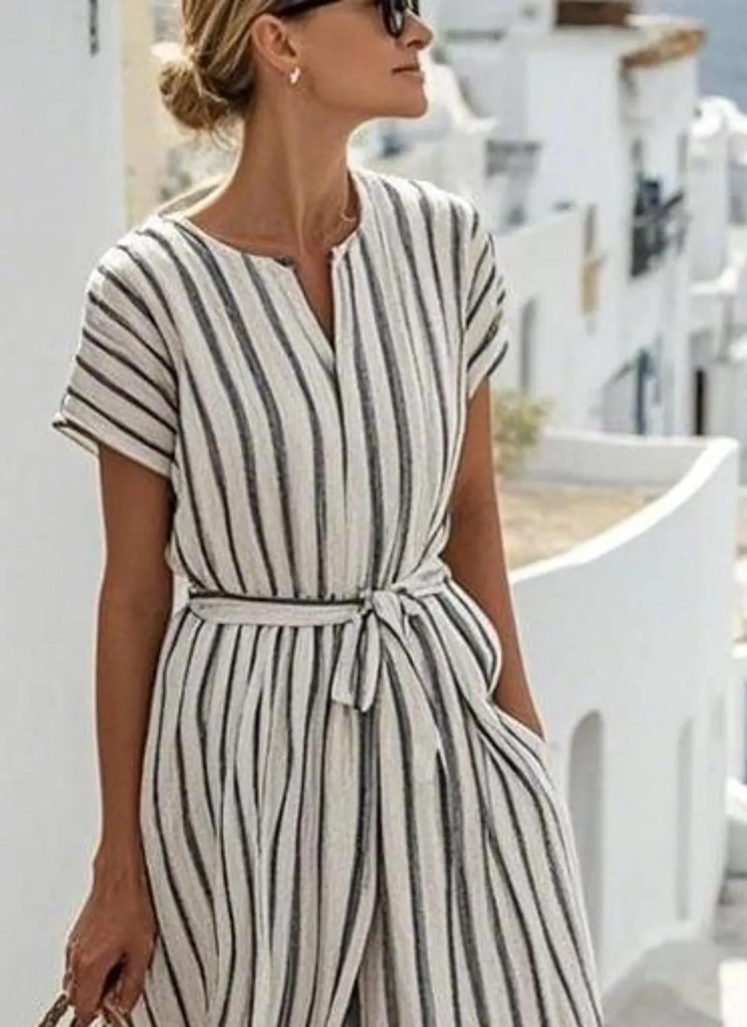 Women's Summer Dress Striped V-Neck Short Sleeve Flowy Casual Beach Vacation Midi Dress with Pockets